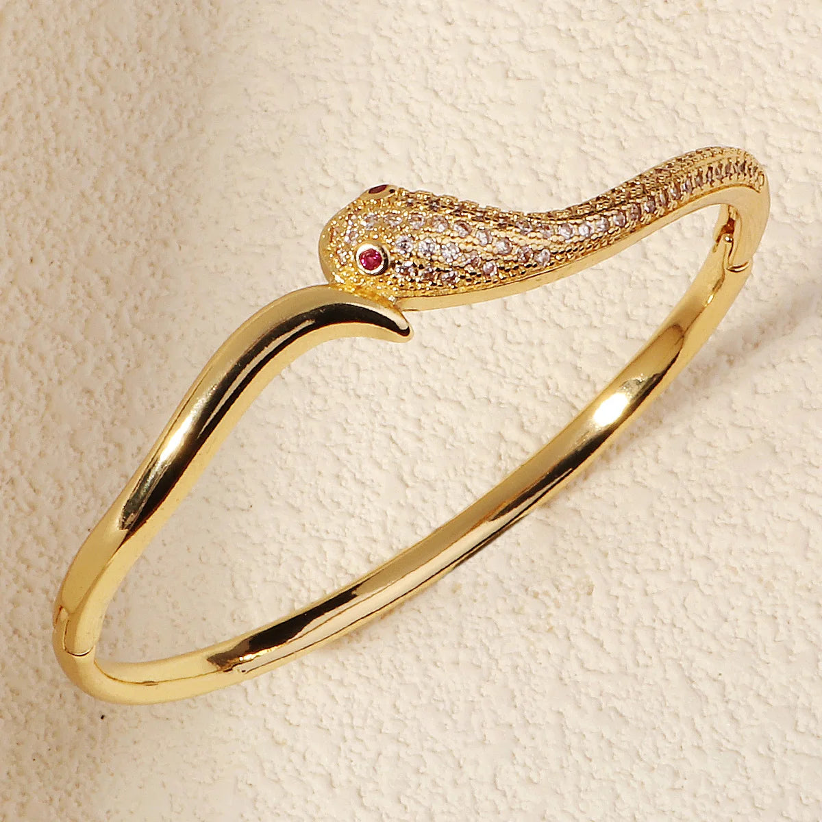 ViperBand – bold, sleek, and trendy