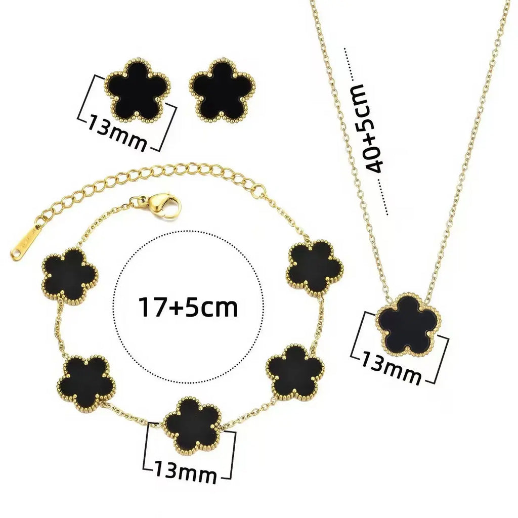 Petal Charm Set – delicate and romantic