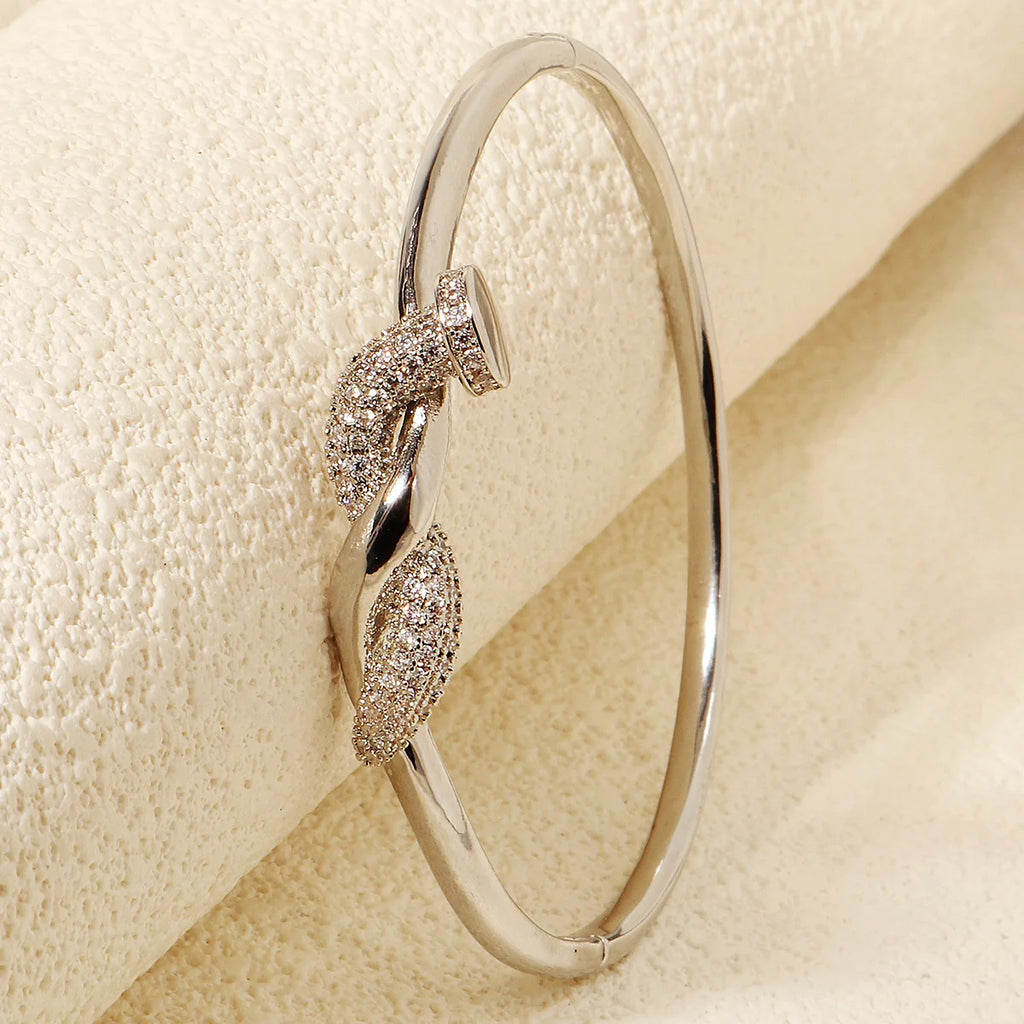 ViperBand – bold, sleek, and trendy