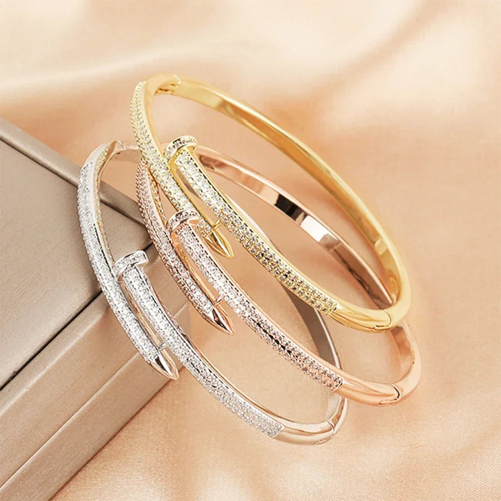 Gleam Bracelet – simple, sparkling, versatile